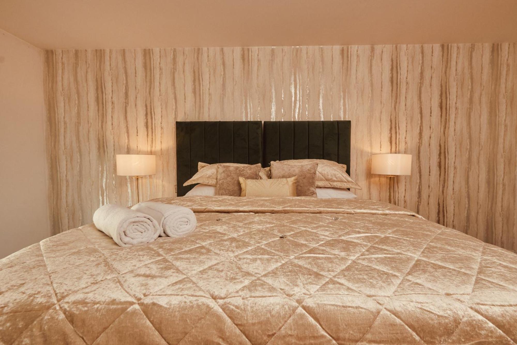 Central Leeds Dock Apt, Free Secure Parking! 2 Bed Esterno foto