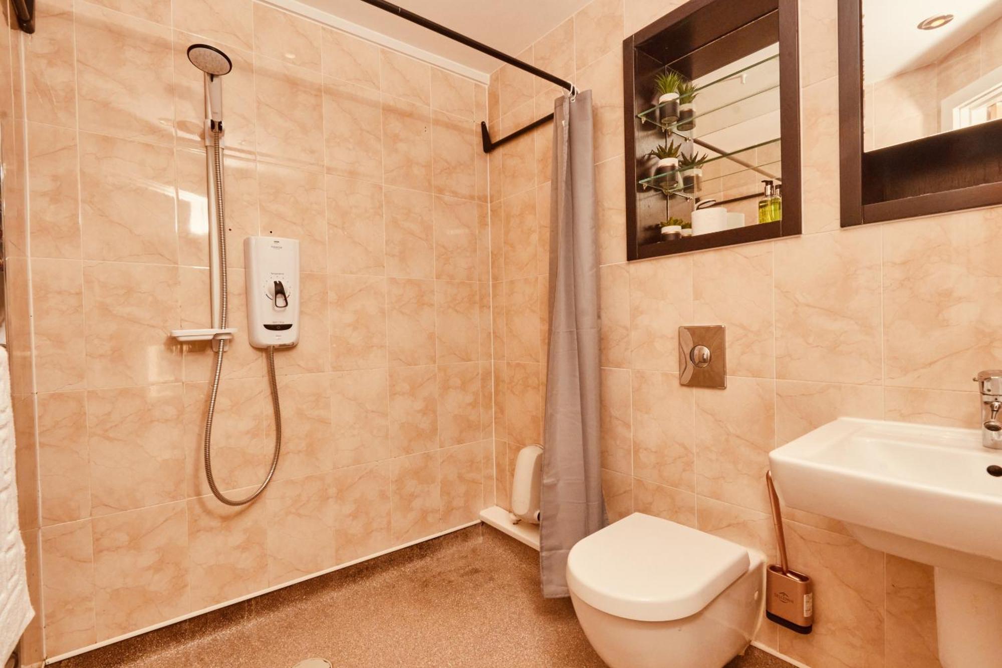 Central Leeds Dock Apt, Free Secure Parking! 2 Bed Esterno foto